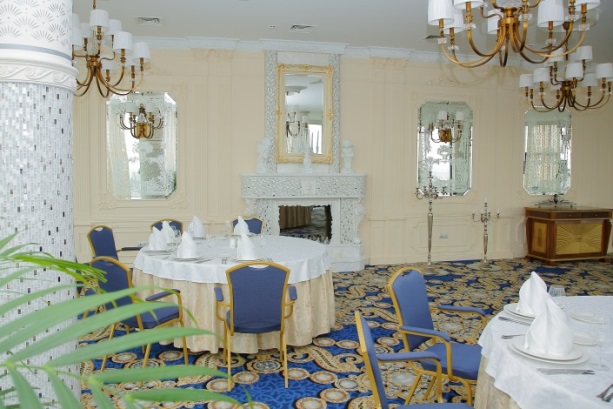 настенные зеркала с рисунком