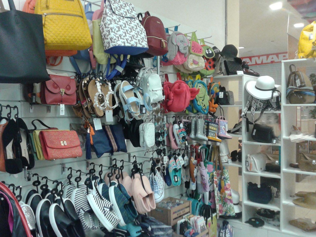 Стеллажи торговые