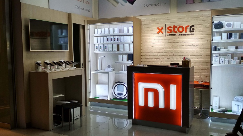 стойка для телефонов